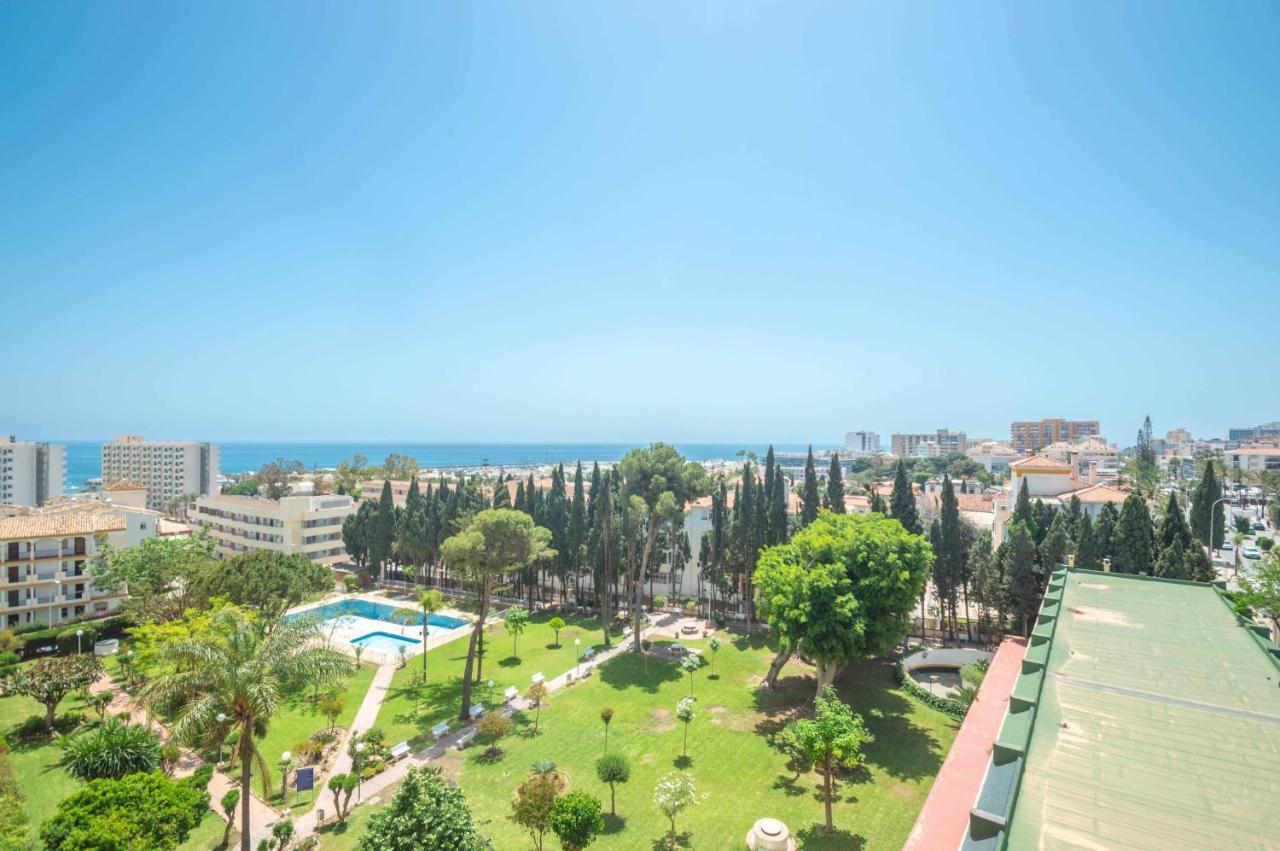 Апартаменты El Rocio En La Playa De Cariluela Торремолинос Экстерьер фото